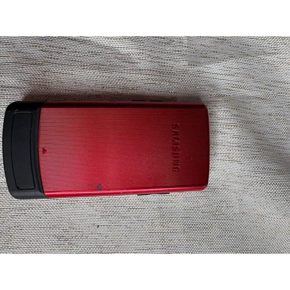 red Samsung SGH-A777, a 3G slider phone - Picture 3 of 8